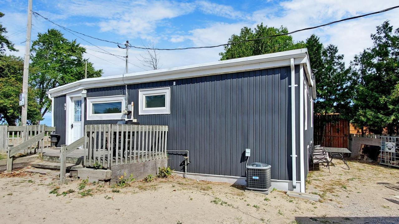Main Beach River Retreat - Wasaga Beach 1 - Main Strip - 93 Mosley St Exterior photo